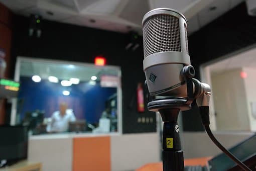 How to Break Into Voice Acting