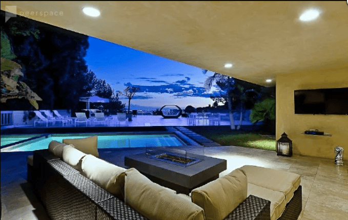 Looking for Your Next Location Stage 32 Joins Forces With Peerspace