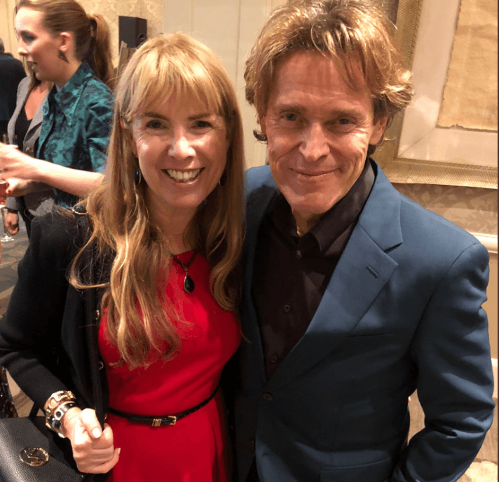 Social Distant Successful Stage 32 Writers Made 100 Connections in Less than 3 months