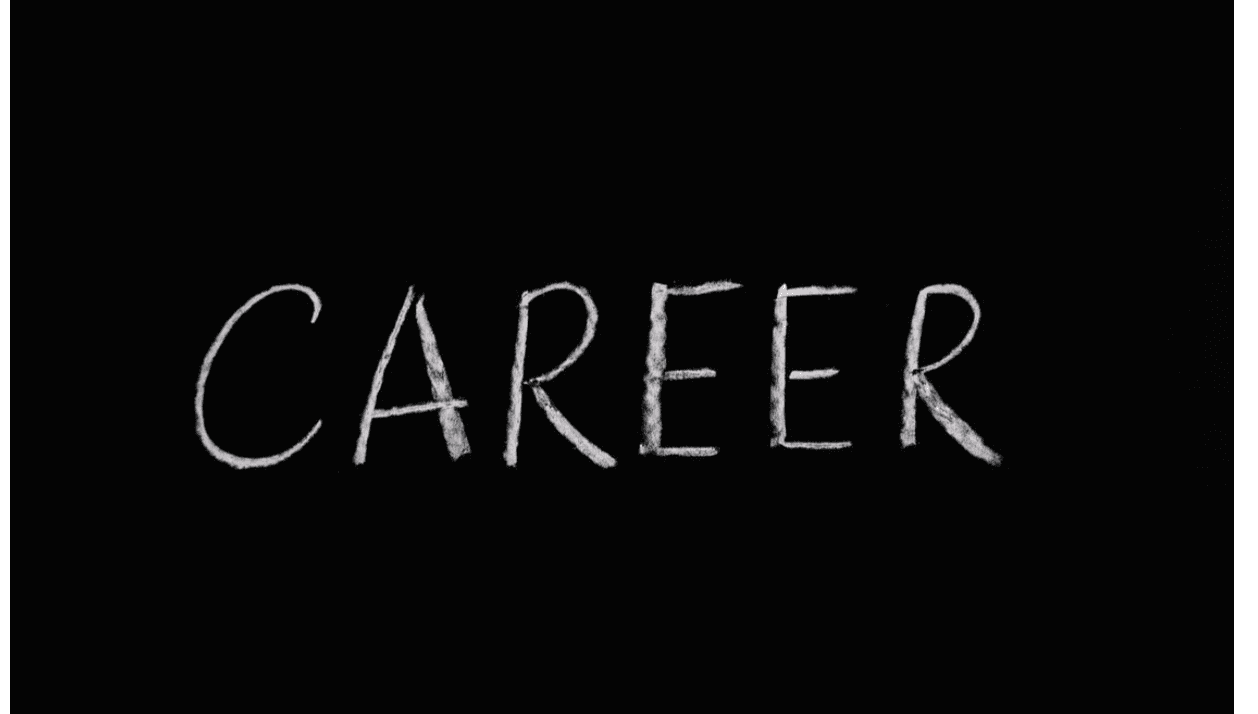 9 Things You Must Include in a Director Resume